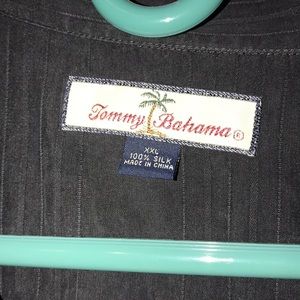 Tommy Bahama Shirts - Tommy bahama men’s button down Tommy Bahama Shirts - Tommy bahama men’s button down